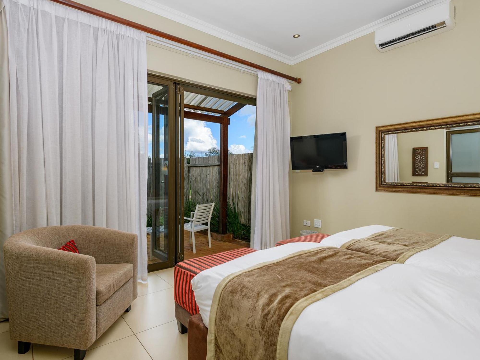Monomotapa Village @ Legend Golf And Safari Resort Golders Green Ngoại thất bức ảnh