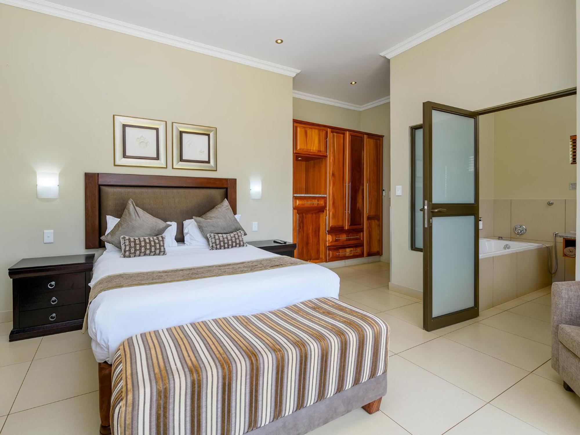 Monomotapa Village @ Legend Golf And Safari Resort Golders Green Ngoại thất bức ảnh