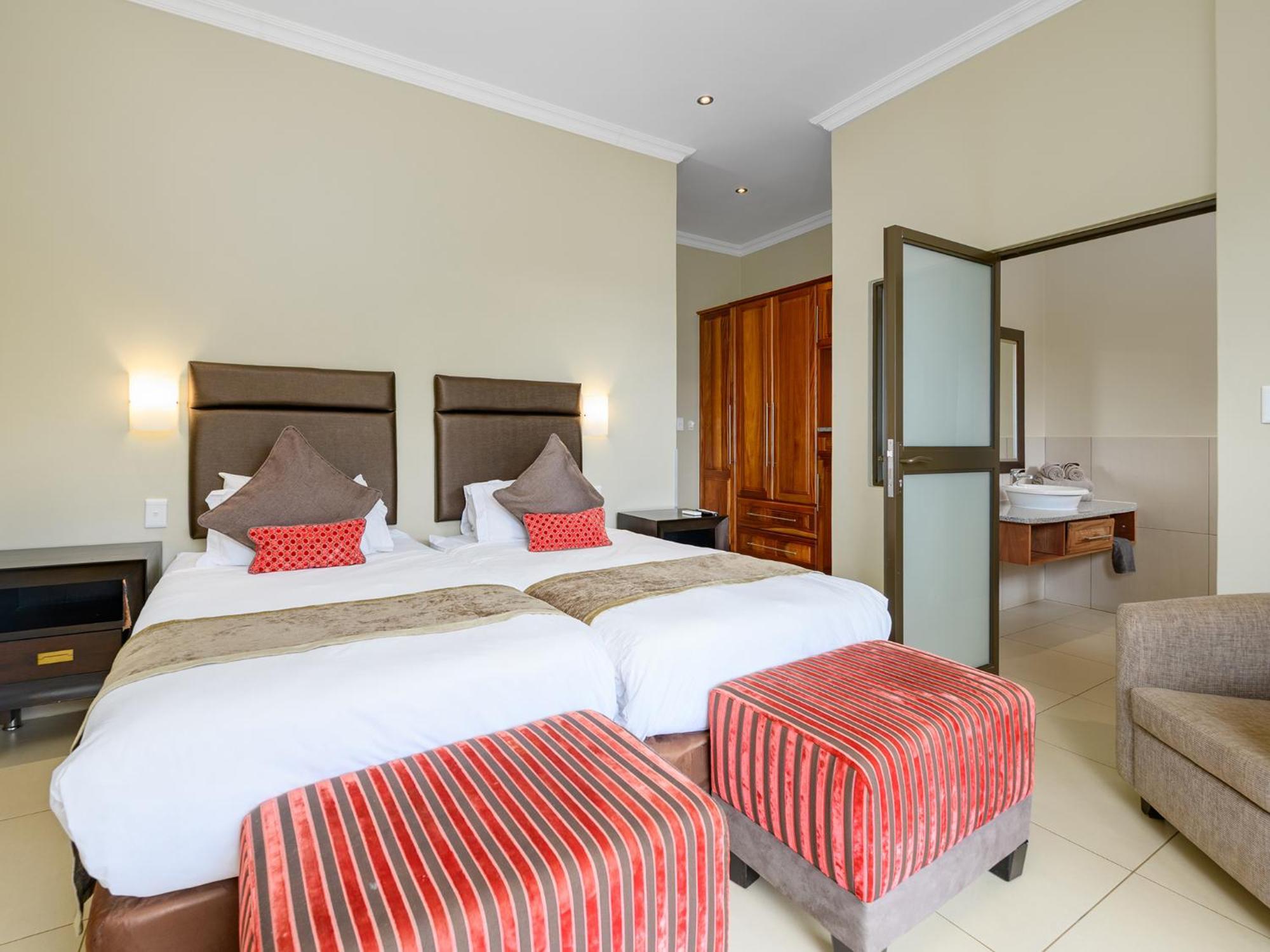 Monomotapa Village @ Legend Golf And Safari Resort Golders Green Ngoại thất bức ảnh