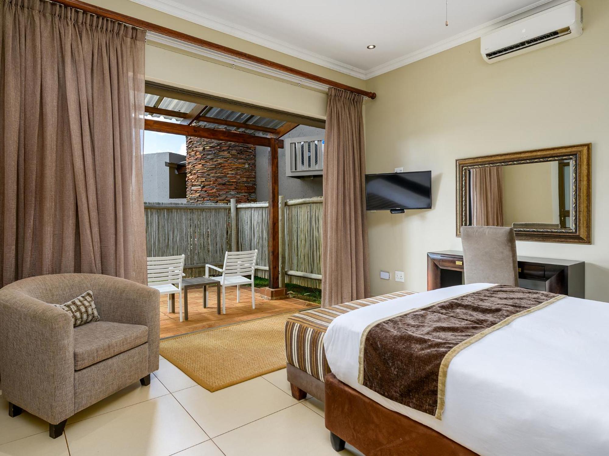 Monomotapa Village @ Legend Golf And Safari Resort Golders Green Ngoại thất bức ảnh