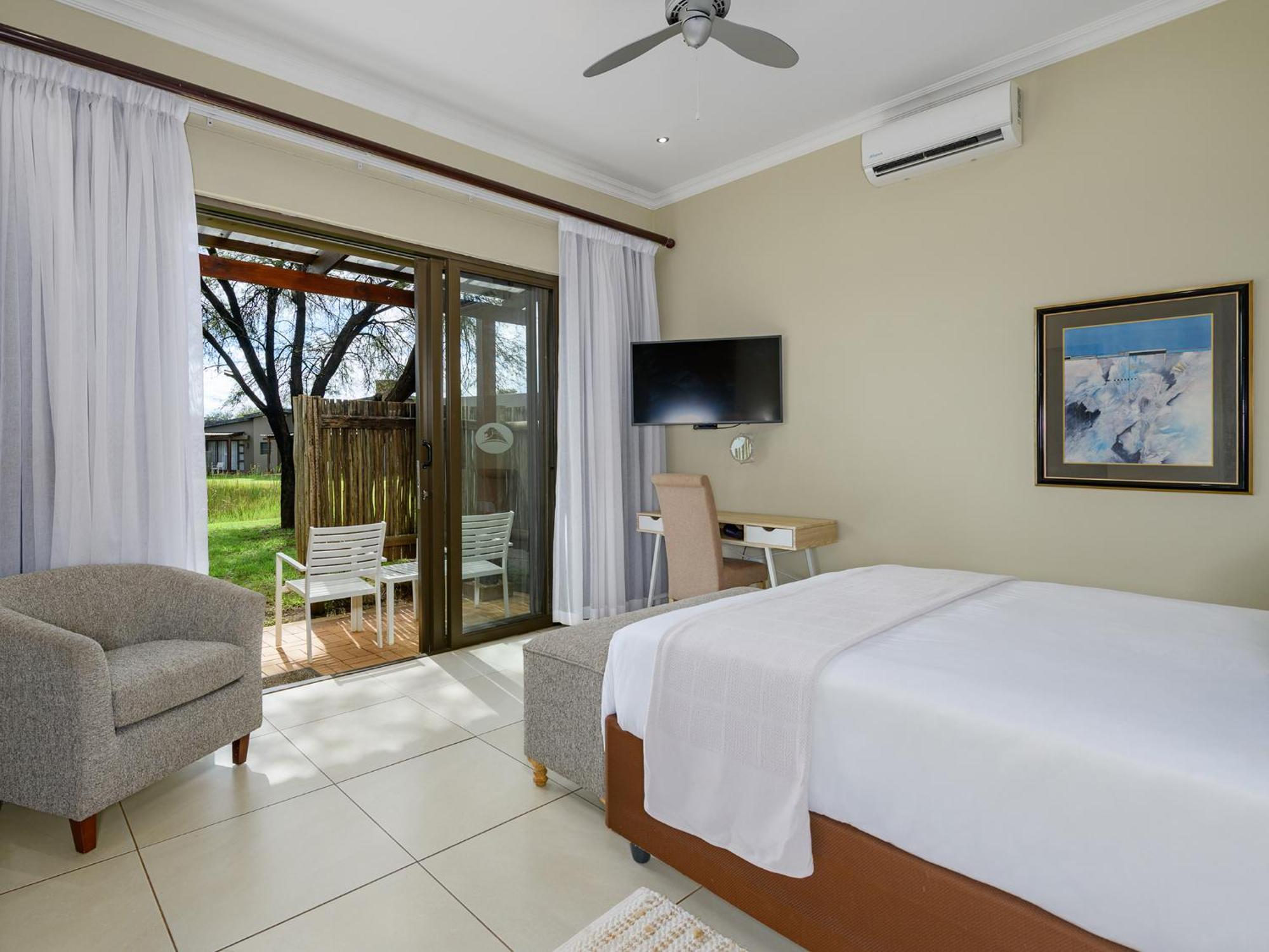 Monomotapa Village @ Legend Golf And Safari Resort Golders Green Ngoại thất bức ảnh